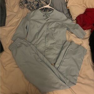 WOMENS NURSE TYPE CLOTHING SET SIZE 4 BARELY USED